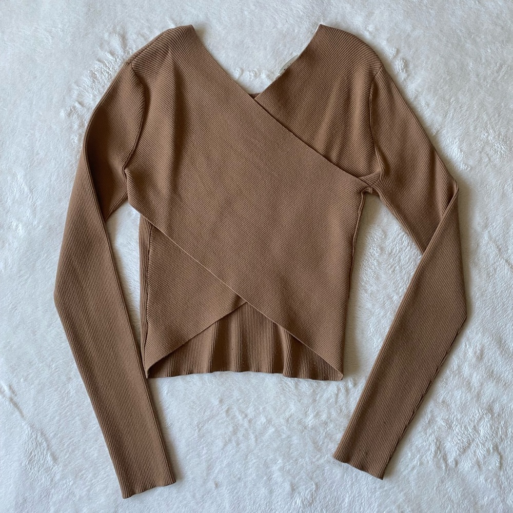 A.L.C. Ribbed Sweater with Wrap Open Back - Picture 4 of 5